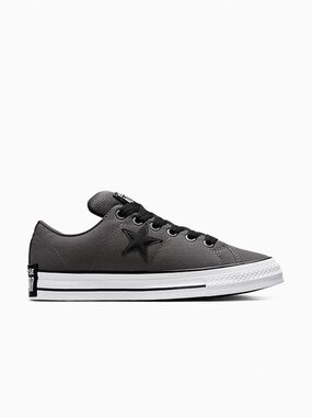Converse Chuck Taylor All Star Women Shoes Size 7.5